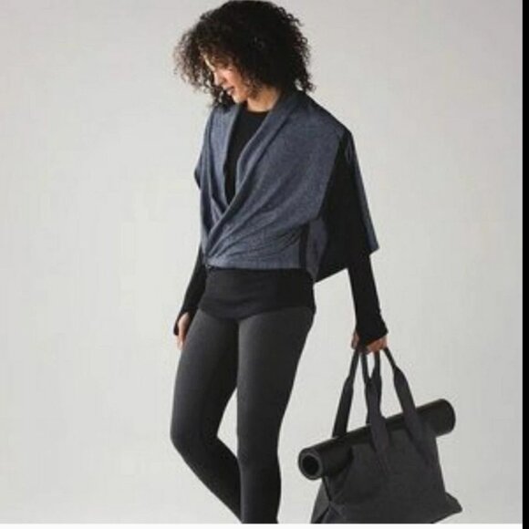 Lululemon Vinyasa Scarf Wrap Scarf / Color Blue Gray Black ROSJ/BLK - Picture 1 of 14